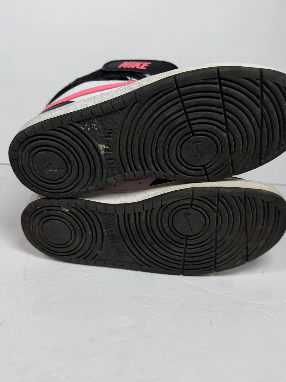 Nike Court Borough 2 Mid White Sunset Pulse - Size 3.5Y
